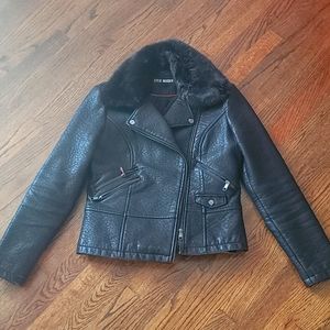 Black vegan leather moto jacket with removable fur collar M